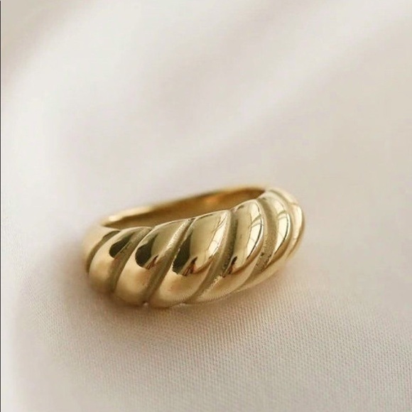 croissant ring - Picture 4 of 4